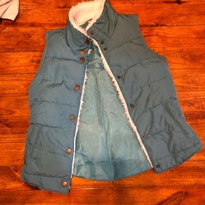 Maurice’s puffy vest teal
